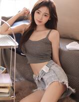 揉我胸 啊 嗯～出水奶｜＂揉我胸 啊 嗯～出水奶＂：揭秘情感互动游戏，探索别样游戏体验-1